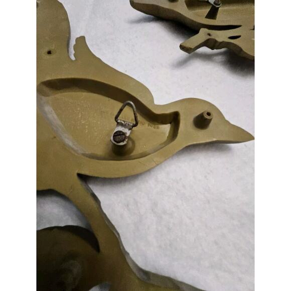 Bird on a Dogwood Limb Wall Slpture By Bart Industries - Formally Syroco S/2 - Picture 6 of 6